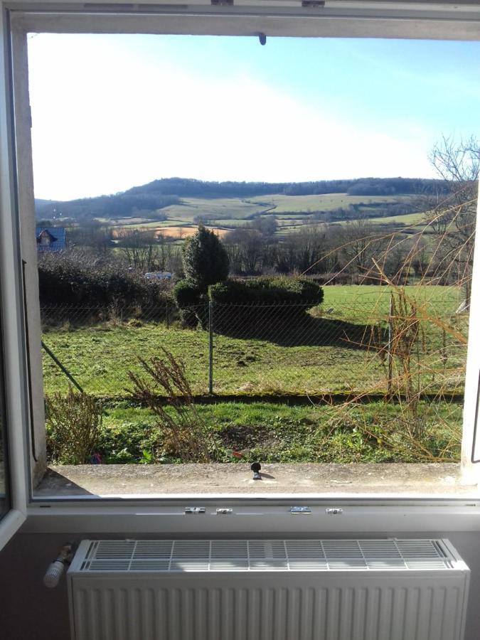 Villy-en-Auxois Agreable Chambre Meublee, Vue Sur La Vallee De L'Auxois מראה חיצוני תמונה